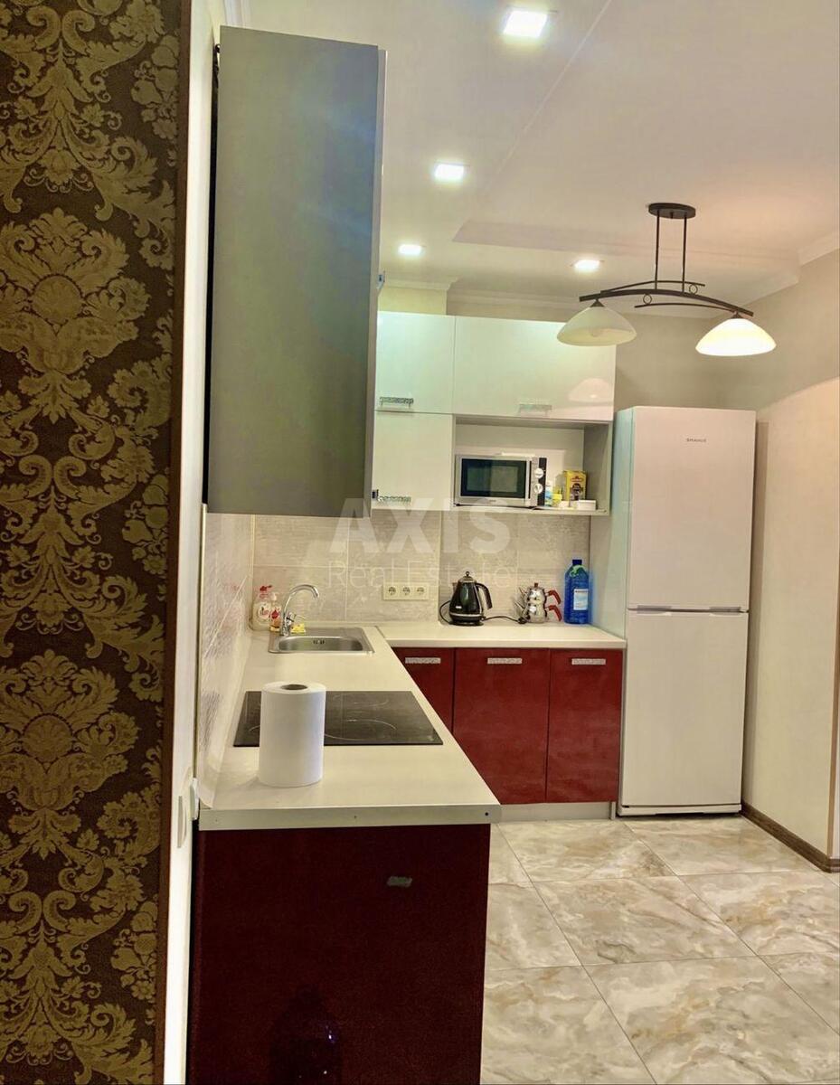 4k apartment vul. Malevycha Kazymyra 893
