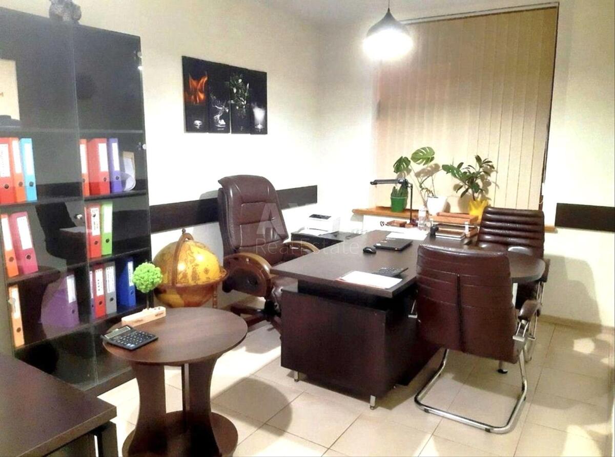 Office vul. Nemyrovycha-Danchenka 14/13, 153m2569811