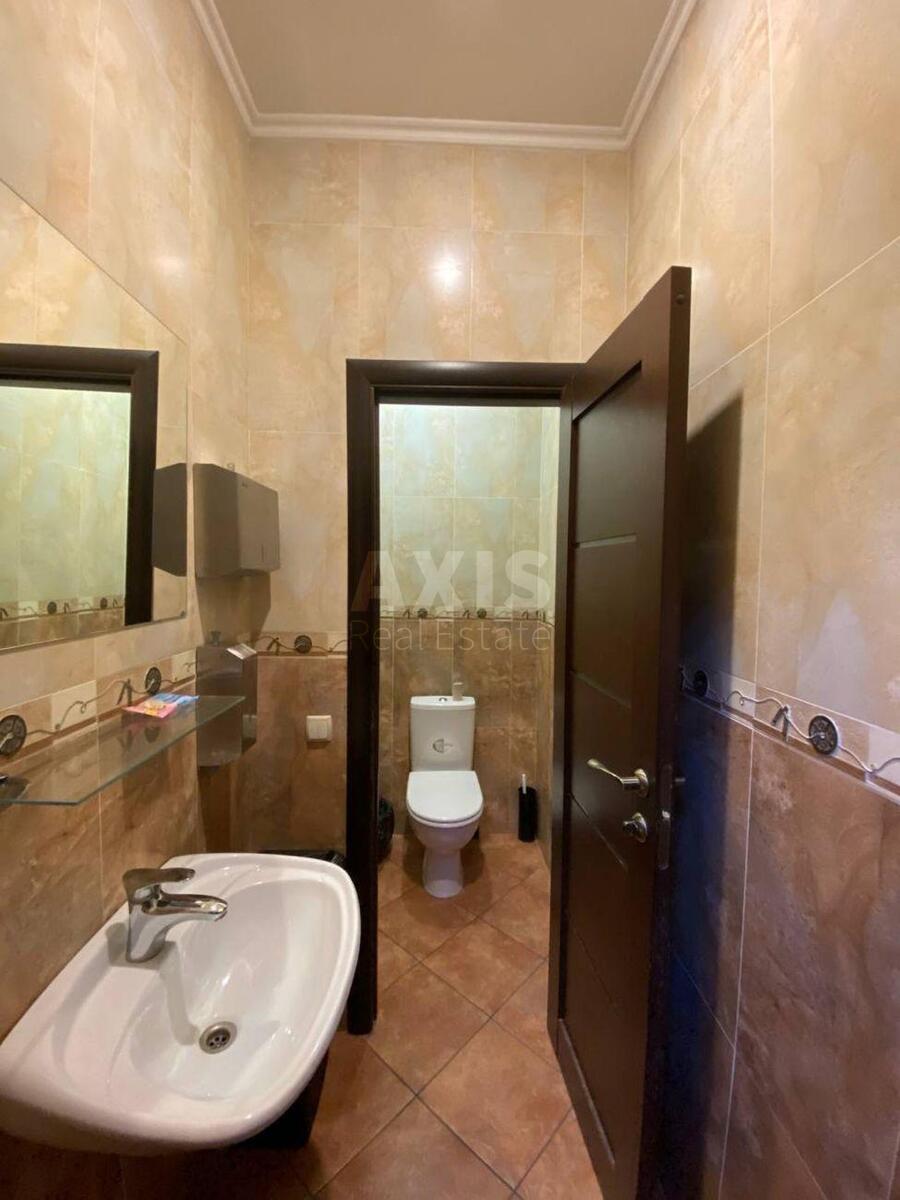 Office vul. Rudans'kogo Stepana 3А, 253m24