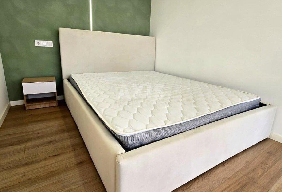 1k apartment nab. Dniprovs'ka 14