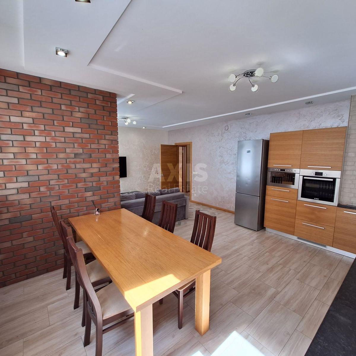 3к квартира ул. Драгоманова 2А0