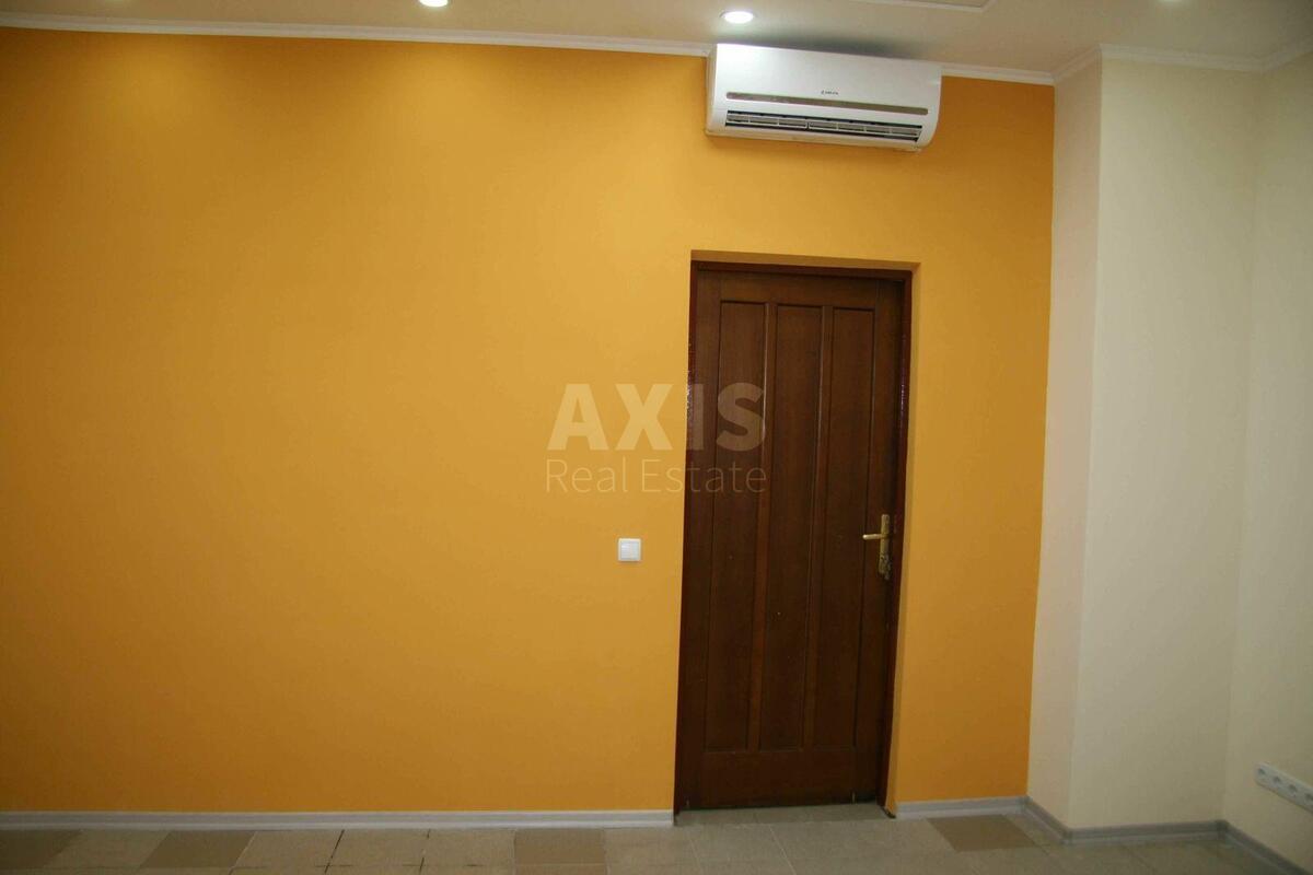 Office vul. Moldavs'ka 2, 101m21
