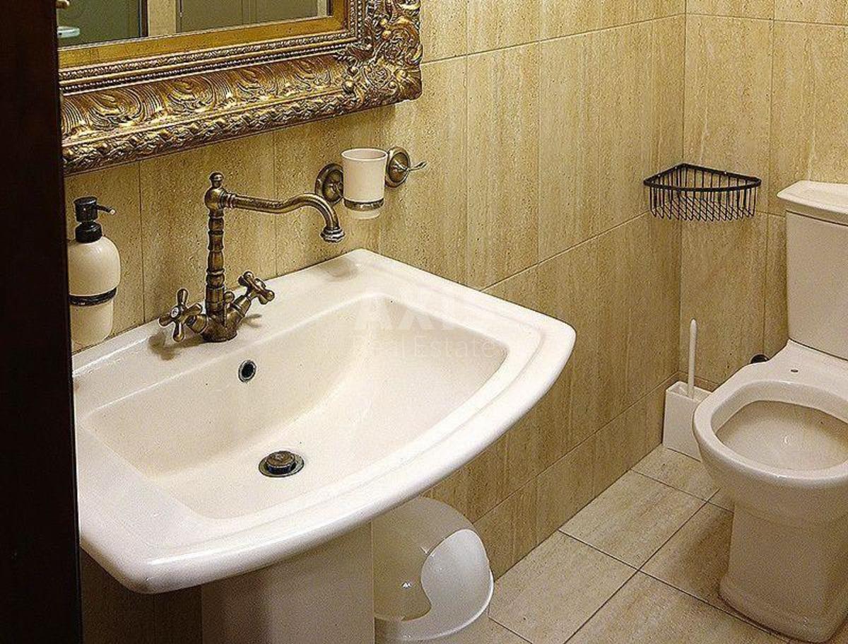 4k apartment vul. Myshugy Oleksandra 23