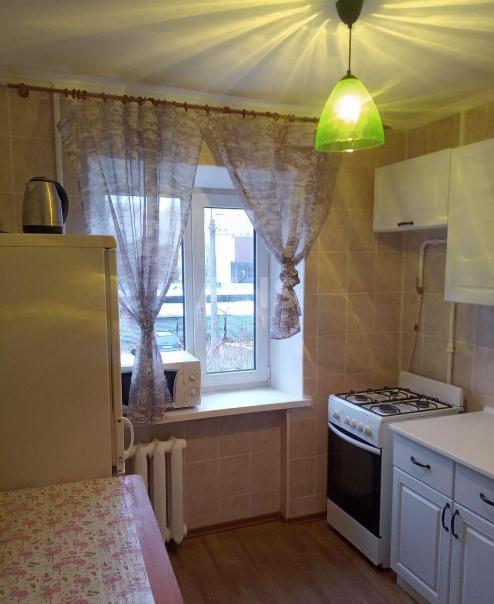 2k apartment vul. Degtjarivs'ka 284