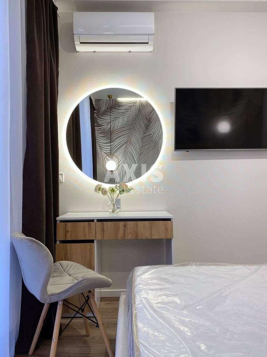 2k apartment vul. Myhajla Maksymovycha 26Г270702