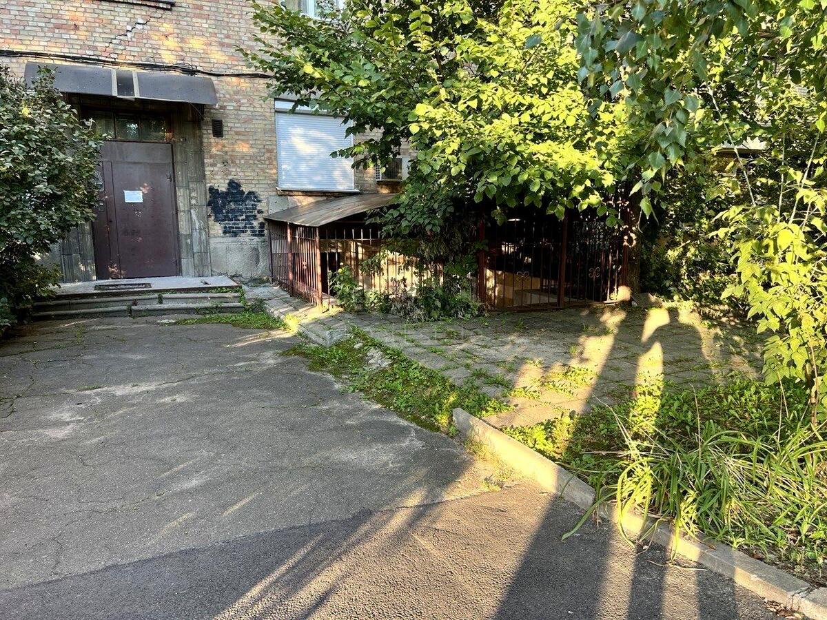 Office vul. Kyrylivs'ka 116А, 60m2611979