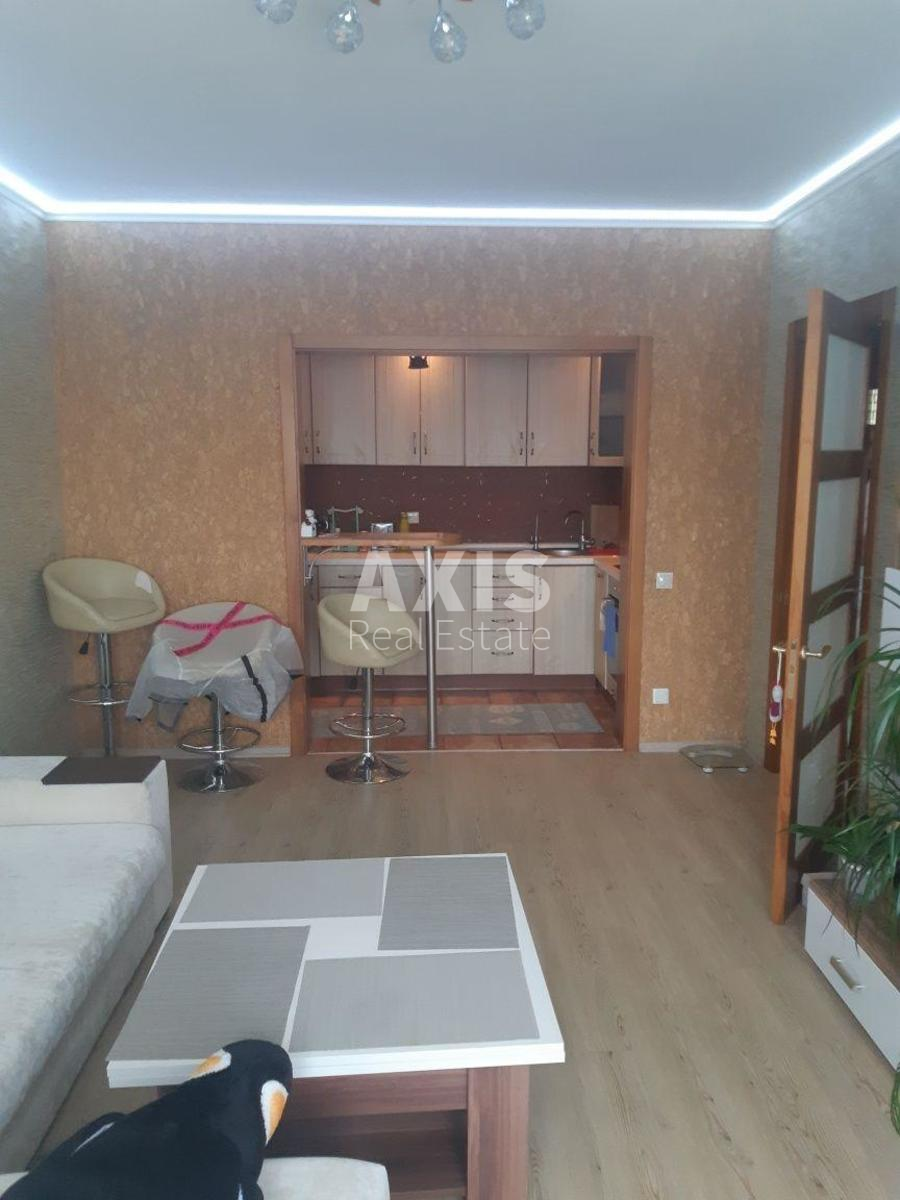 2k apartment vul. Krakivs'ka 13А2