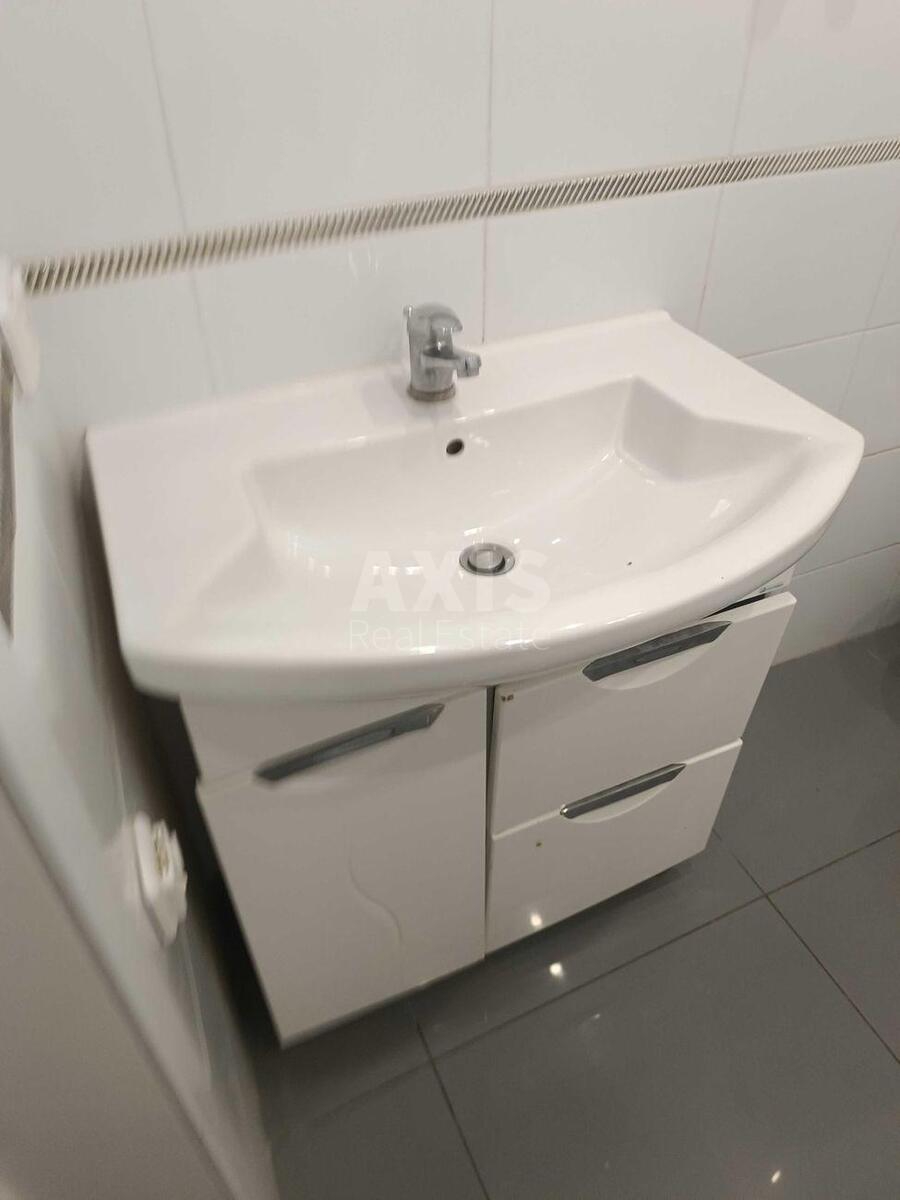 1k apartment vul. Golosii'vs'ka 13Б7