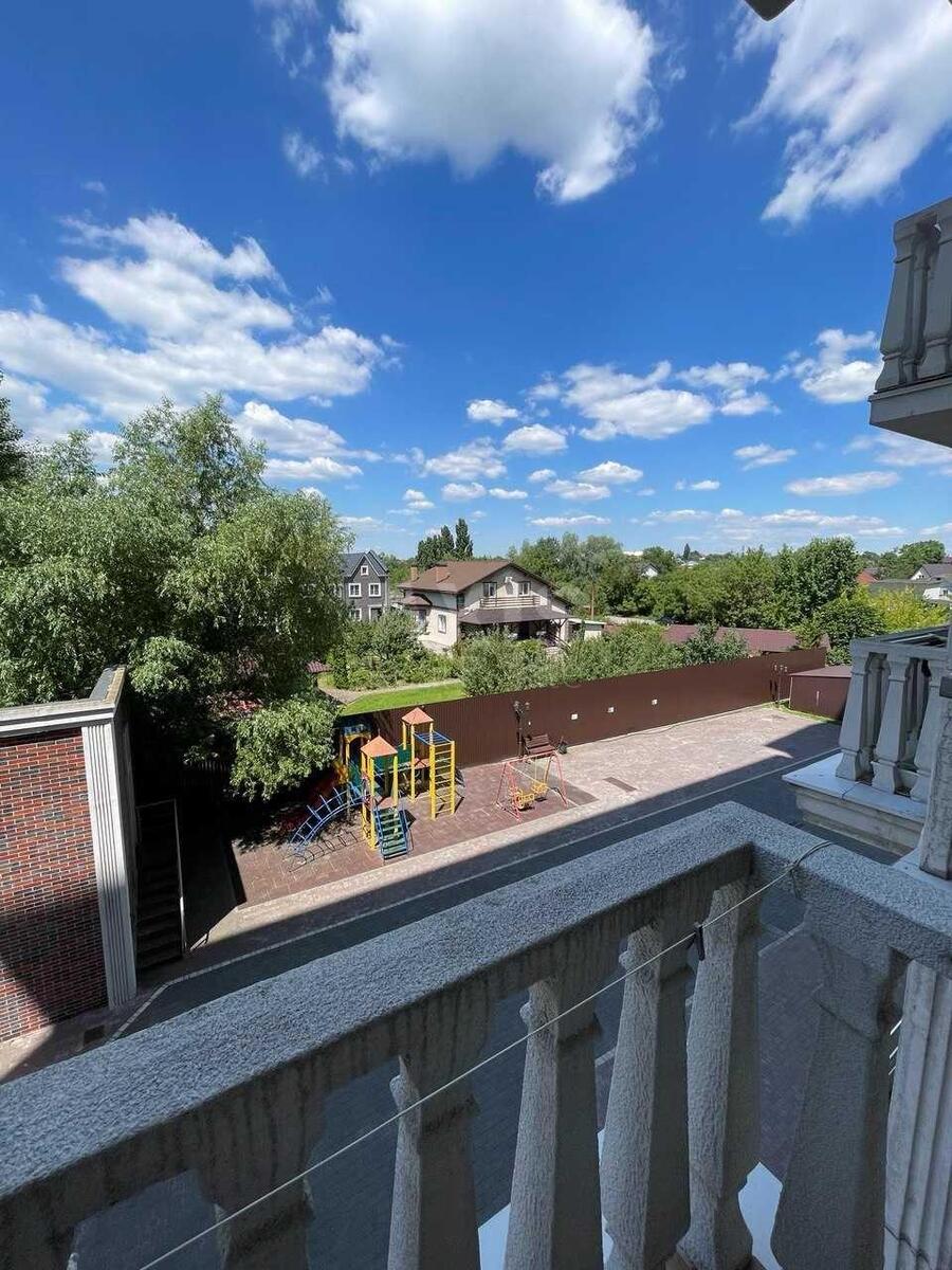 2k apartment vul. Lucenka Dmytra 1010