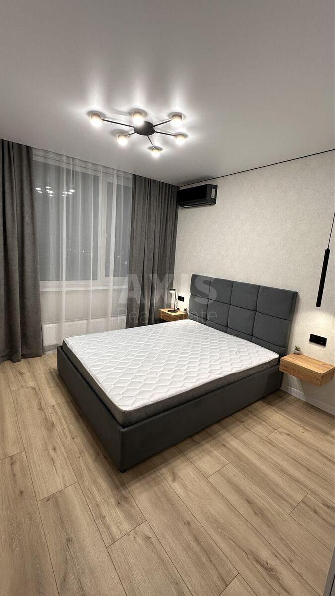 1k apartment vul. Rodyny Kristeriv 166
