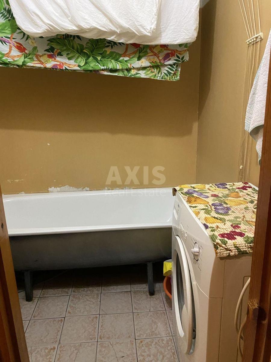 1k apartment vul. Vyshnjakivs'ka 177