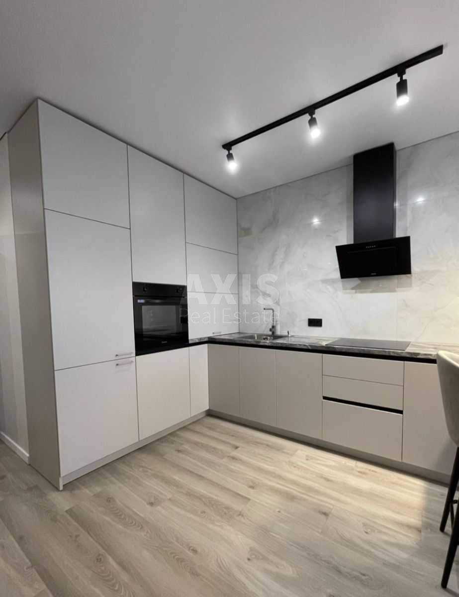 2k apartment vul. Antonovycha 1091