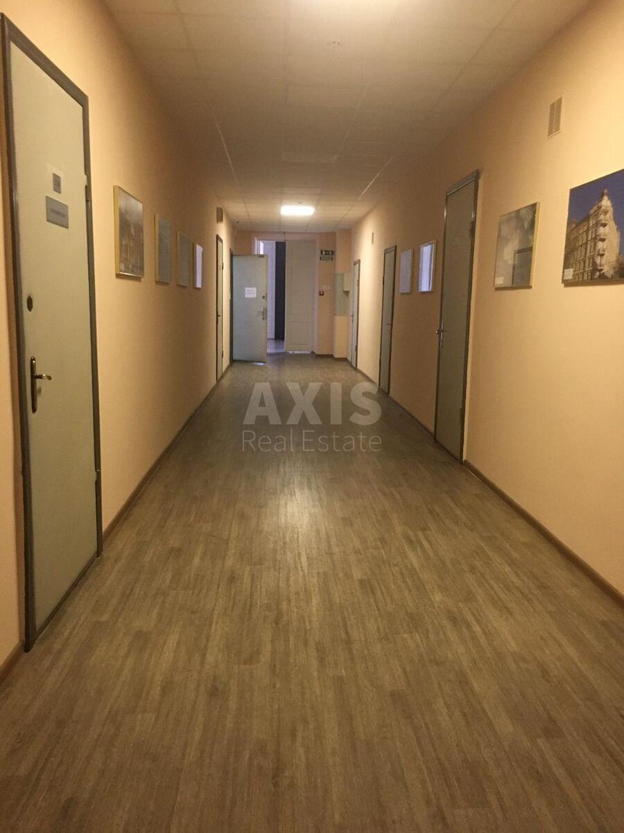 Office vul. Bul'varno-Kudrjavs'ka 26, 56m20