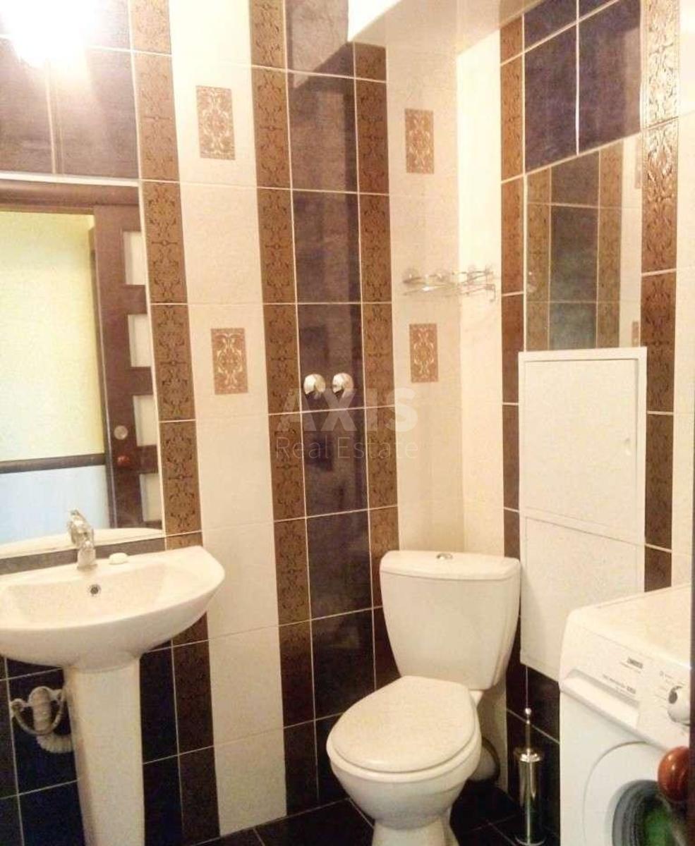 1k apartment vul. Strutyns'kogo Sergija 24