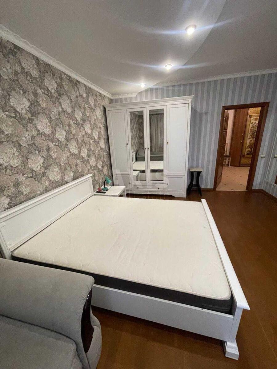 3k apartment vul. Golosii'vs'ka 13597082