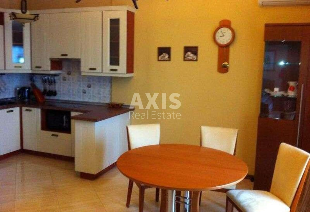 2k apartment vul. Tarasivs'ka 3