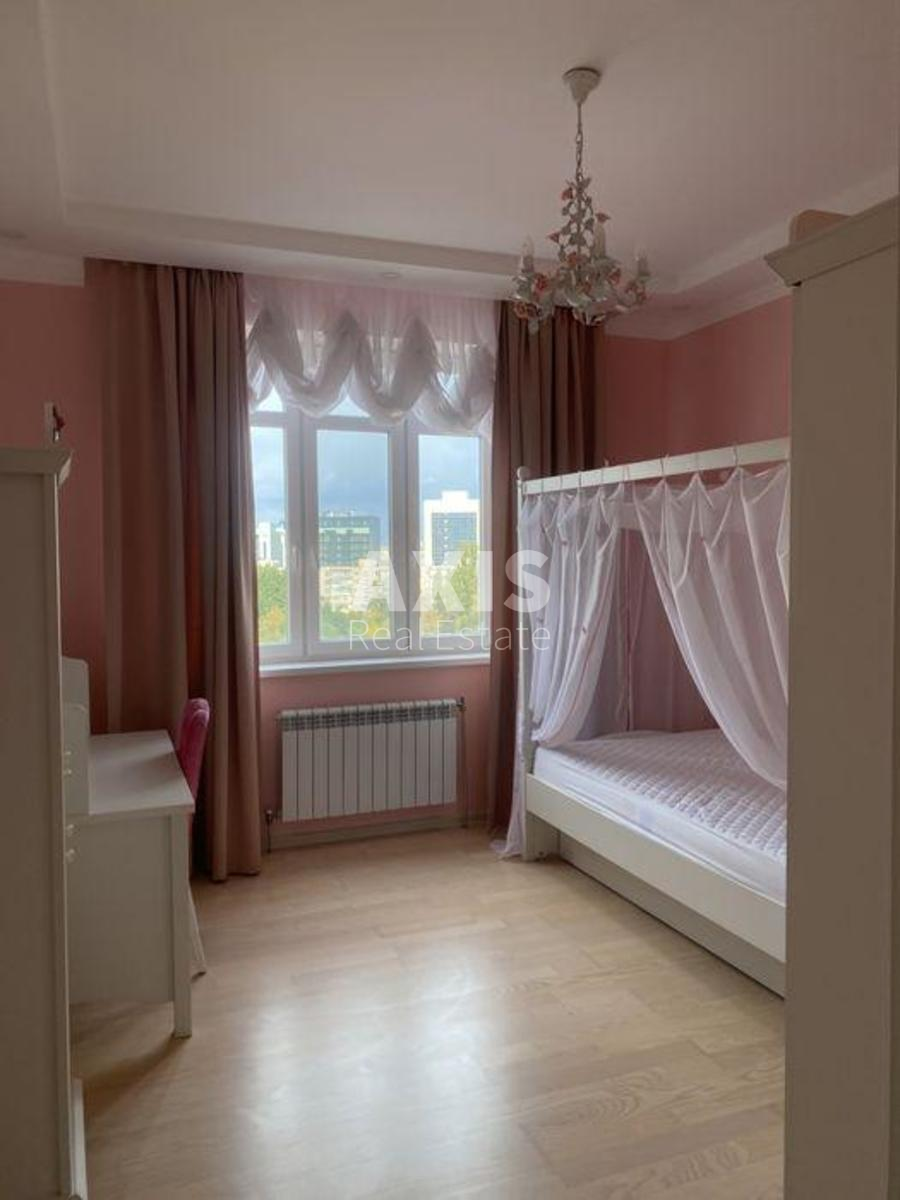 3k apartment vul. Preobrazhens'ka 8Б4
