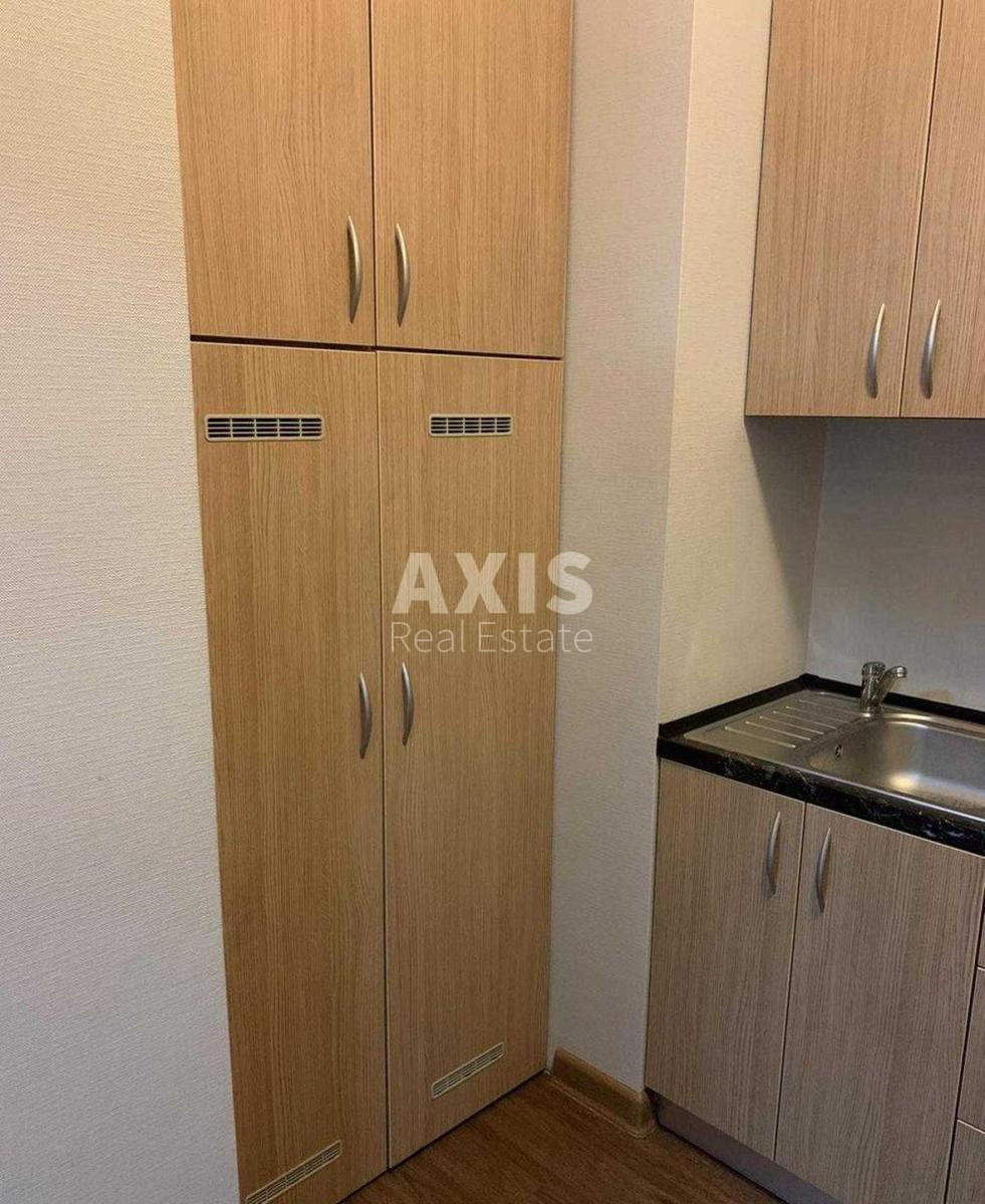 Office uzv. Klovs'kyj 7, 190m23