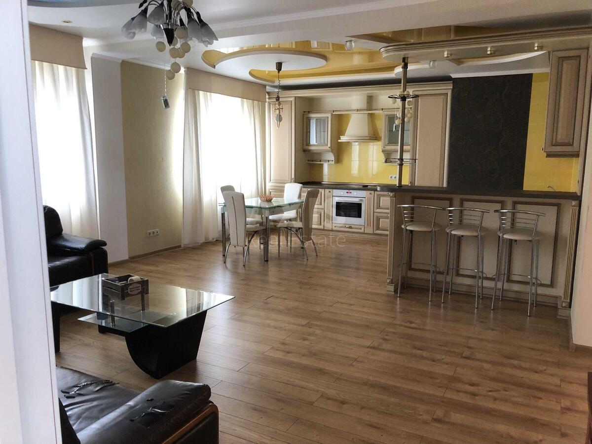 3k apartment pr-t Grygorenka Petra 230