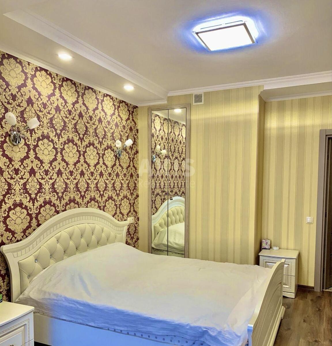 4k apartment vul. Malevycha Kazymyra 890