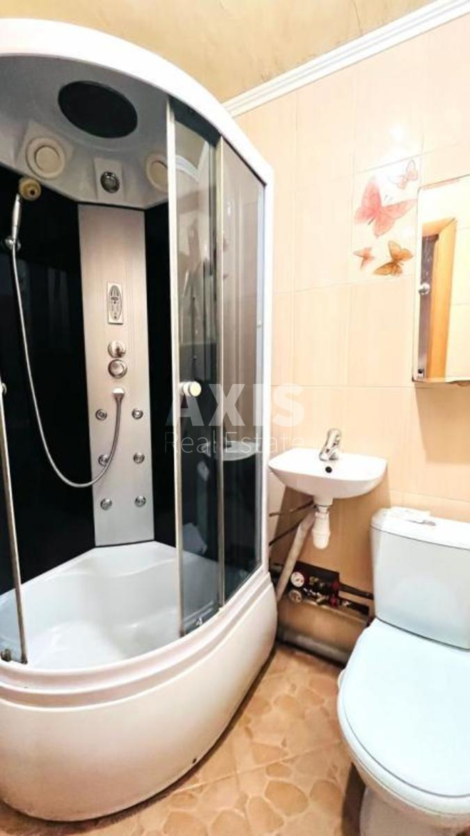 1k apartment vul. Alma-Atyns'ka 64а4