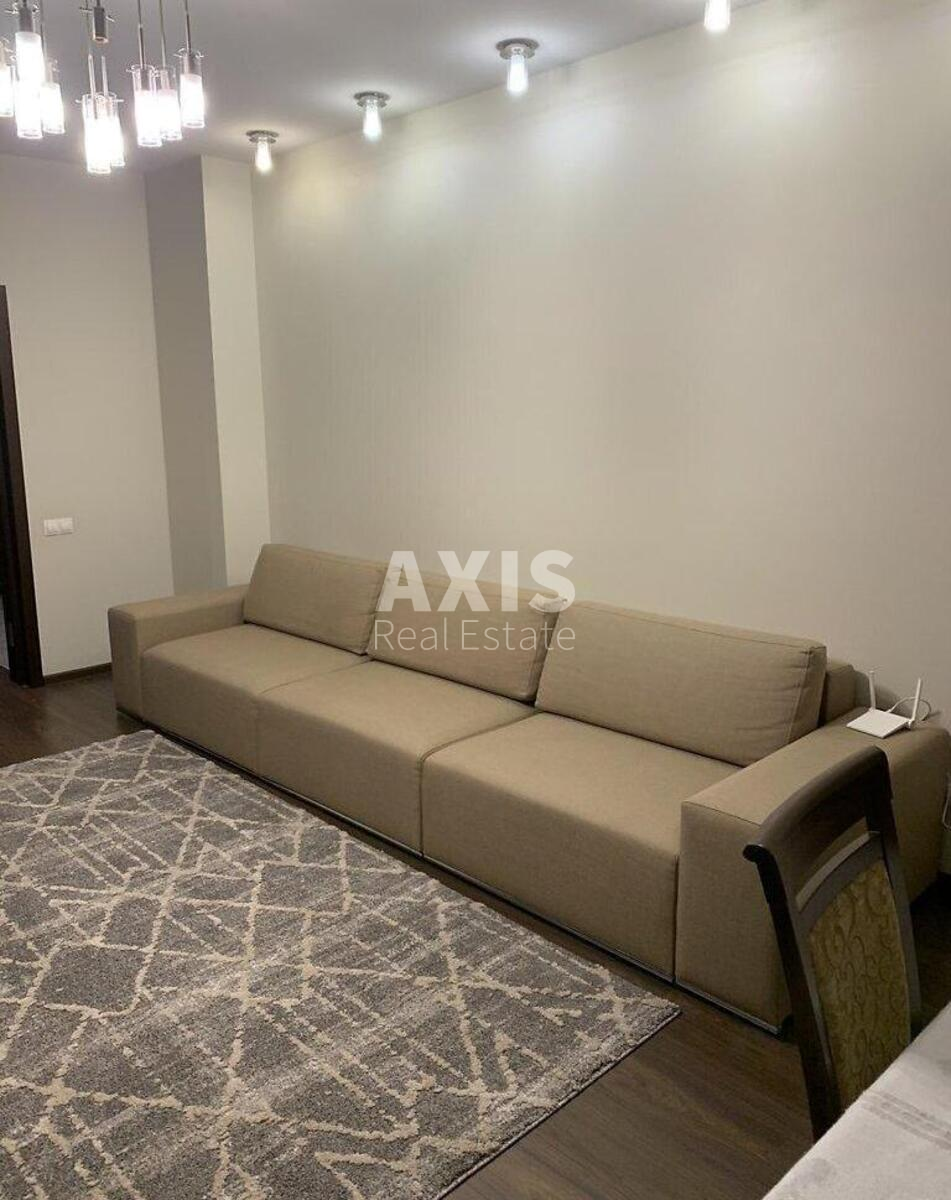 3k apartment vul. Dmytrivs'ka 751