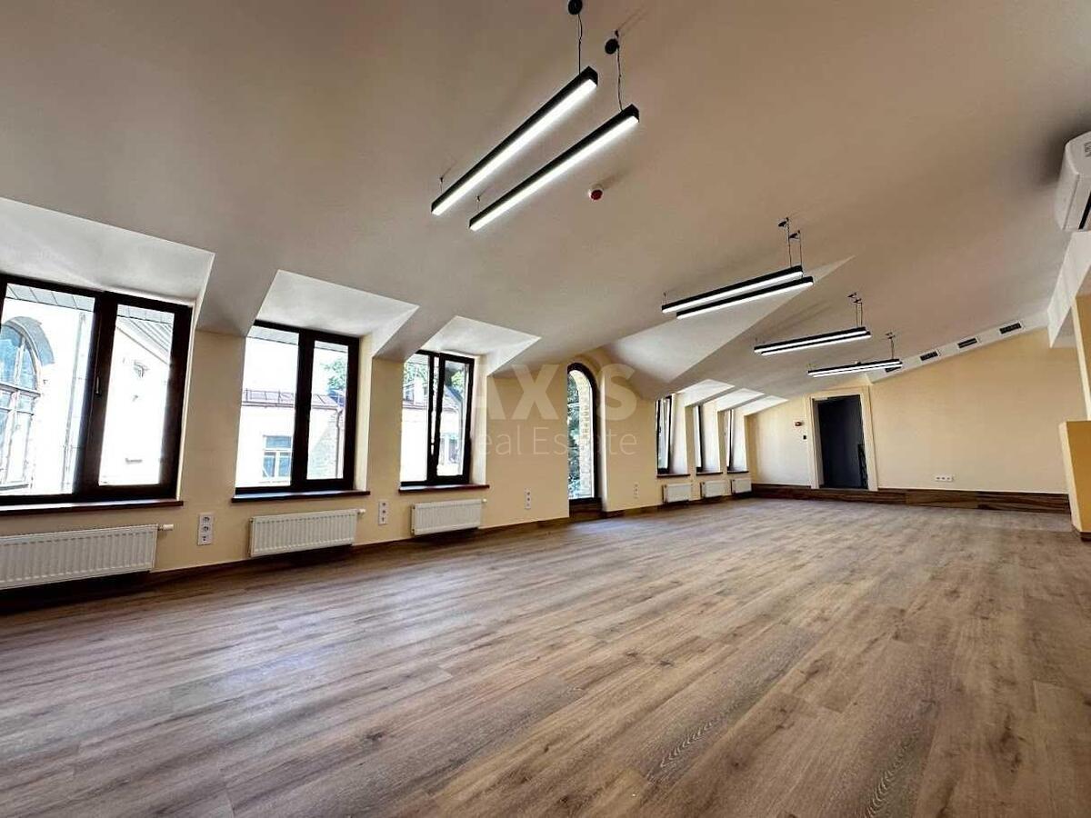 Office uzviz Andrii'vs'kyj 7А, 1000m20