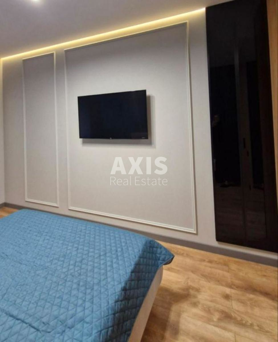 1k apartment vul. Jevgena Konoval'cja 44а2