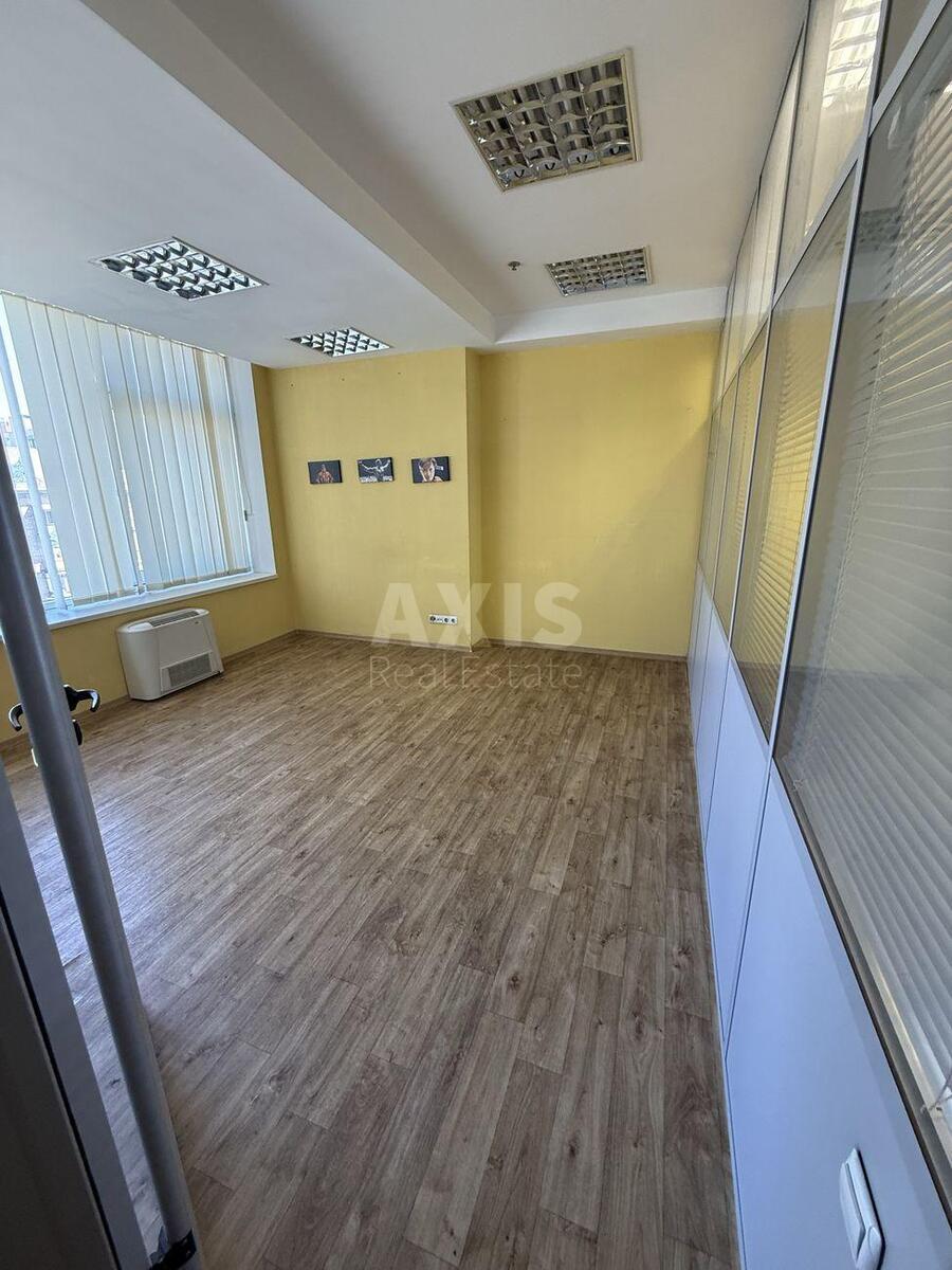 Office vul. Antonovycha 172, 165m2625215