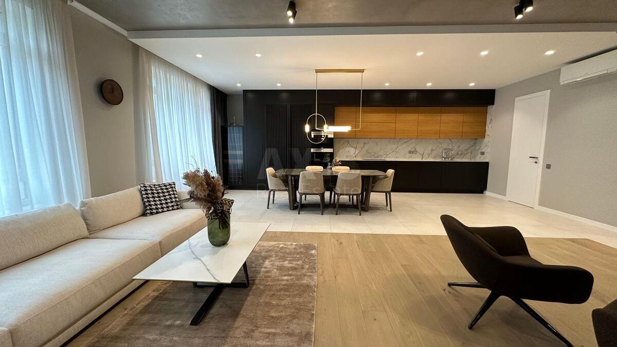 4k apartment vul. Saperne Pole 35
