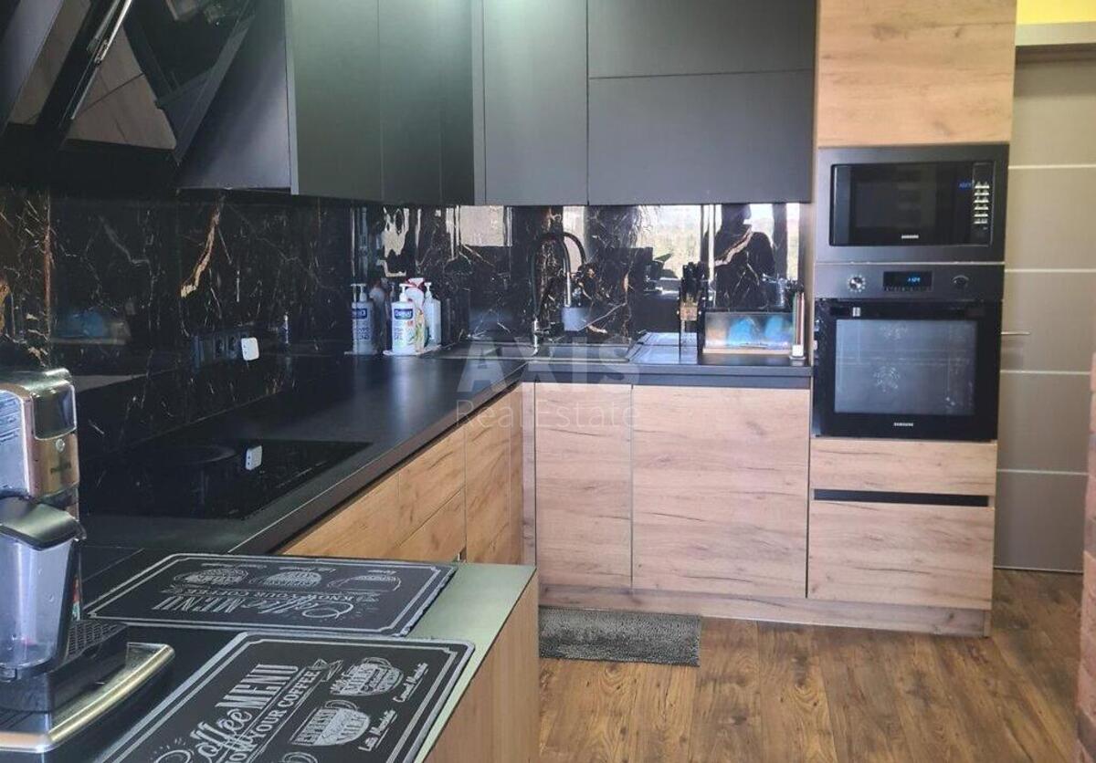 3k apartment vul. Olevs'ka 3Б