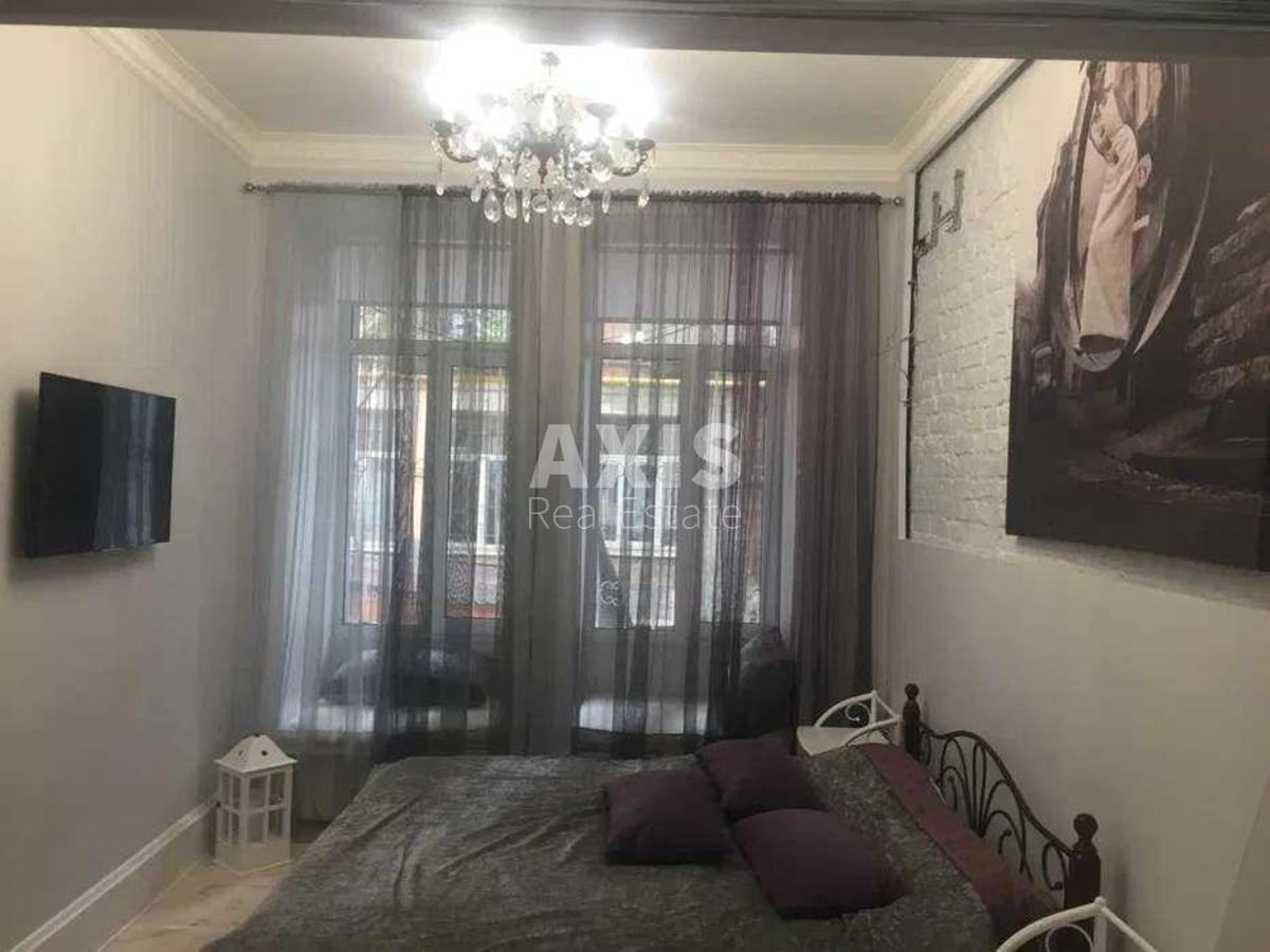 2k apartment vul. Antonovycha 59В5