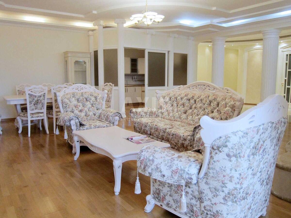 3k apartment vul. Patorzhyns'kogo 141