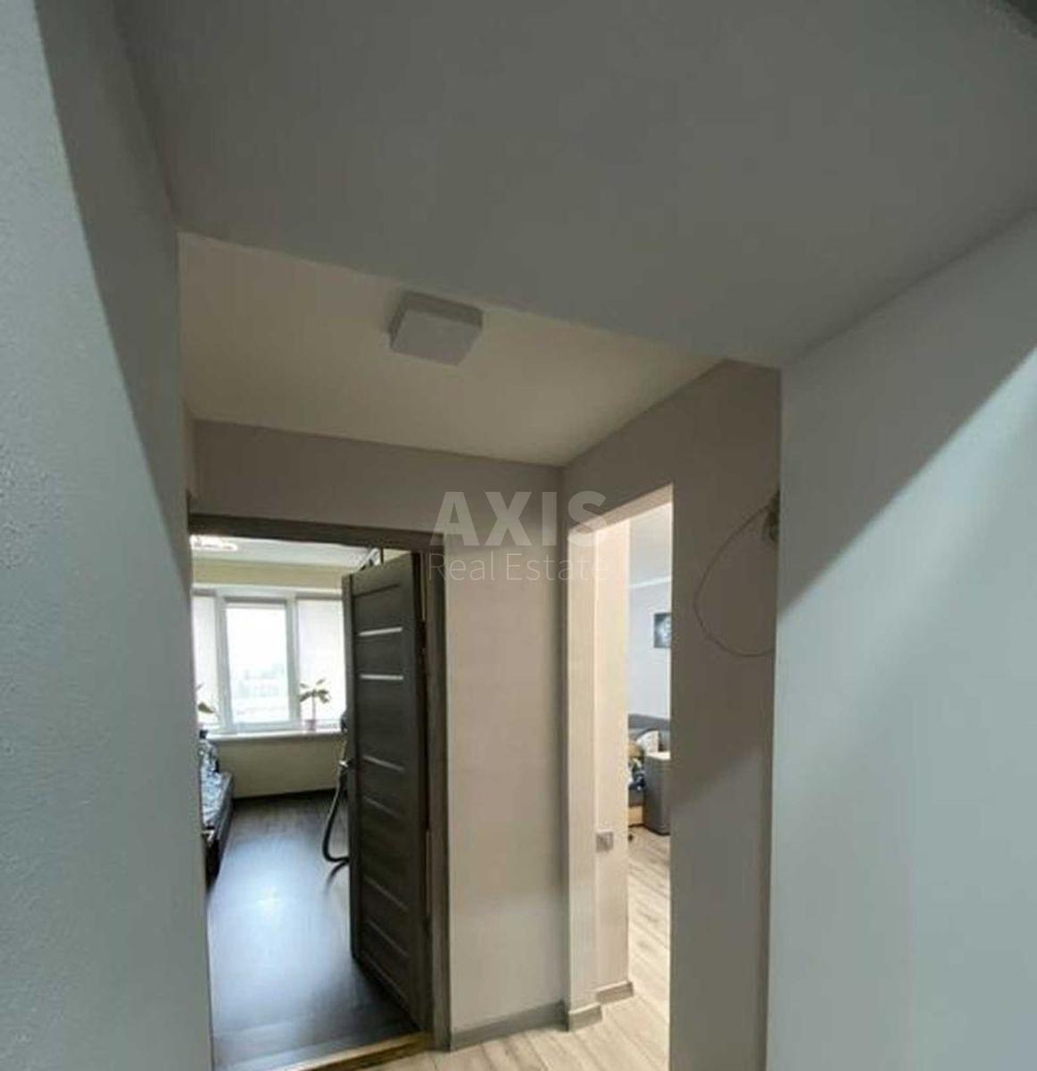 1k apartment vul. Myropil's'ka 15Б5