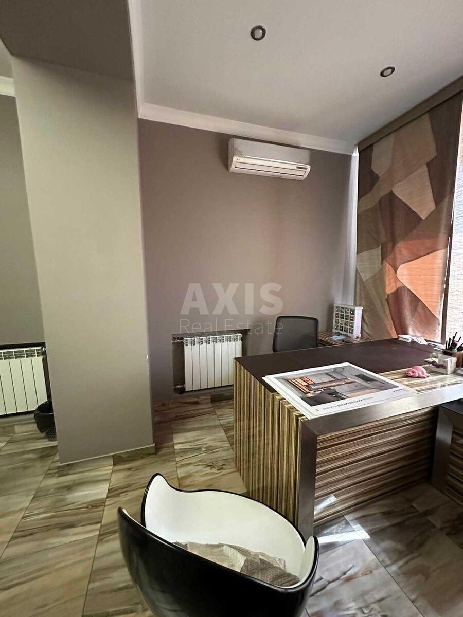 Office vul. Tymoshenka Marshala 21, корп. 6, 200m23