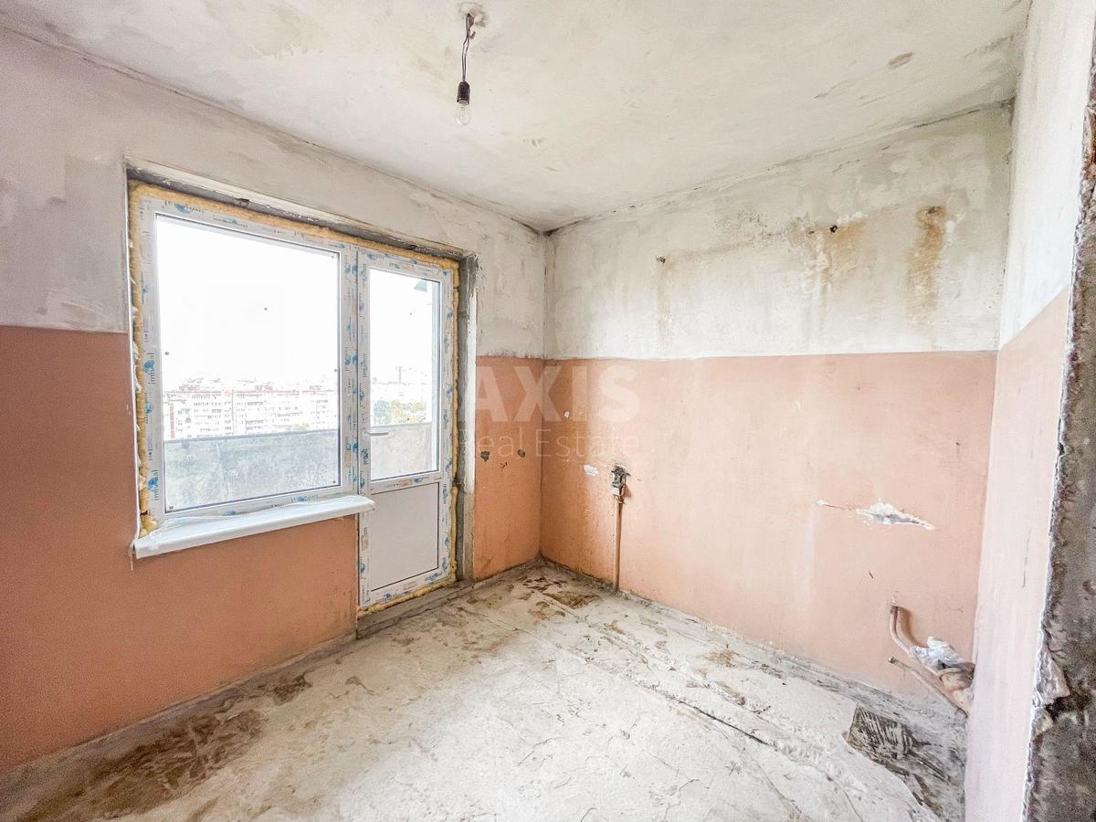 2k apartment vul. Bal'zaka Onore de 8В1