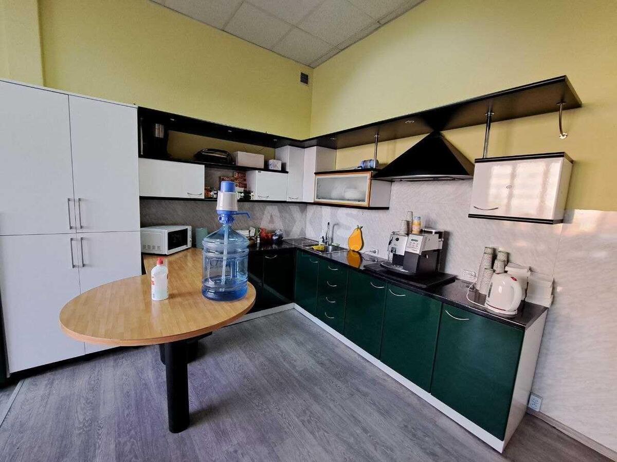 Office vul. Zheljabova 2, 130m23