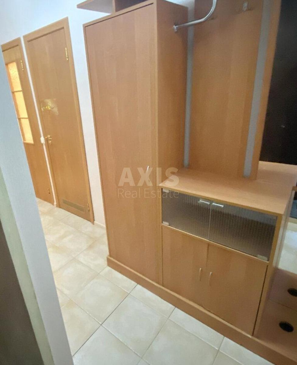 1k apartment vul. Strazheska Akademika 311
