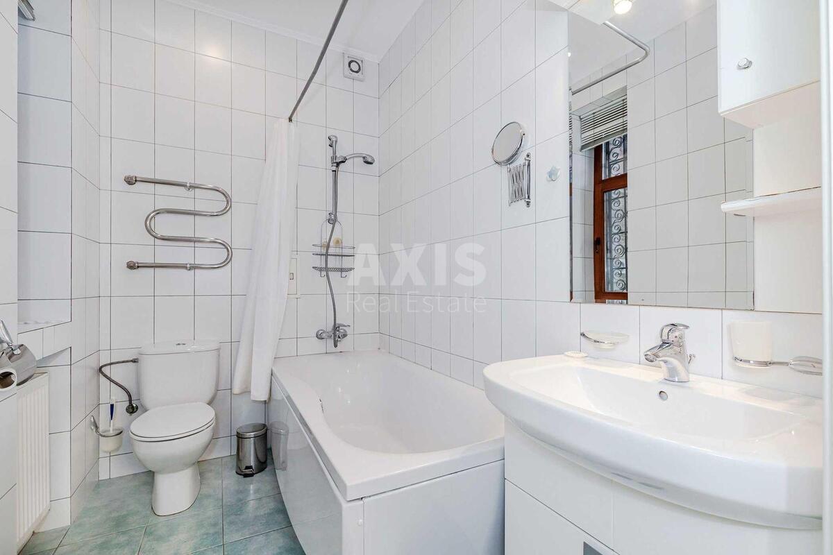 4k apartment vul. Pavlivs'ka 1812