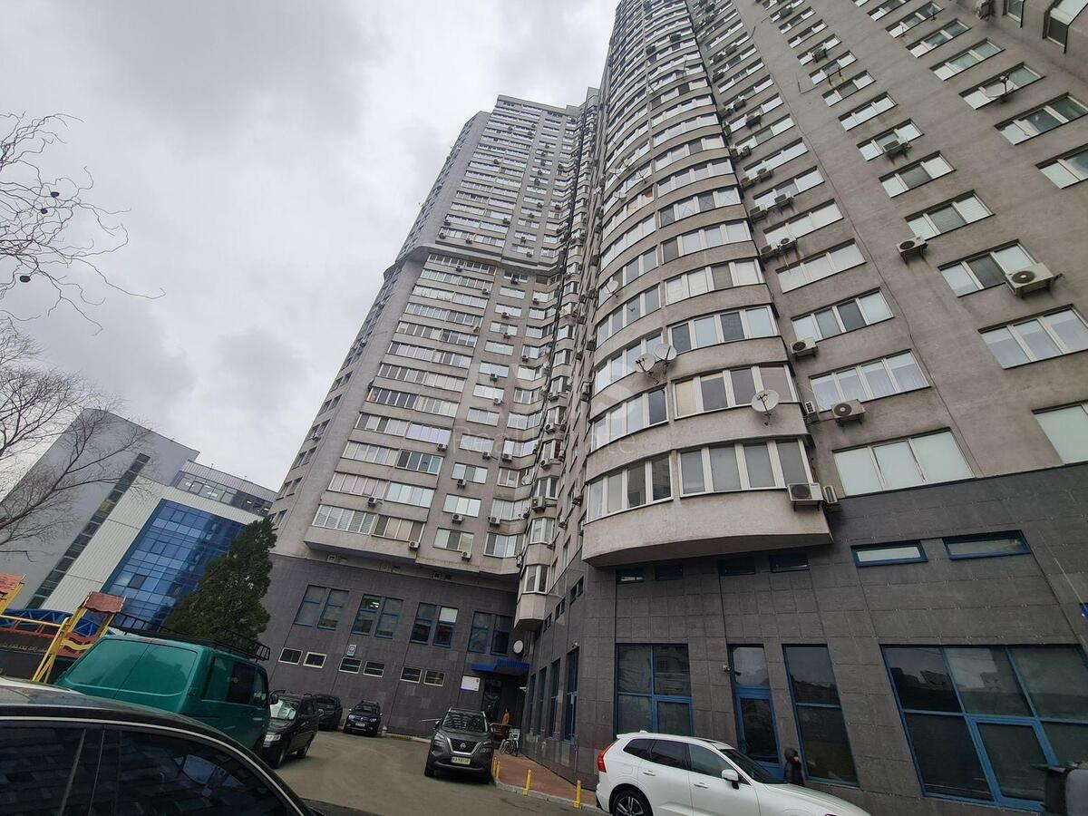 3k apartment vul. Gryshka Myhajla 9