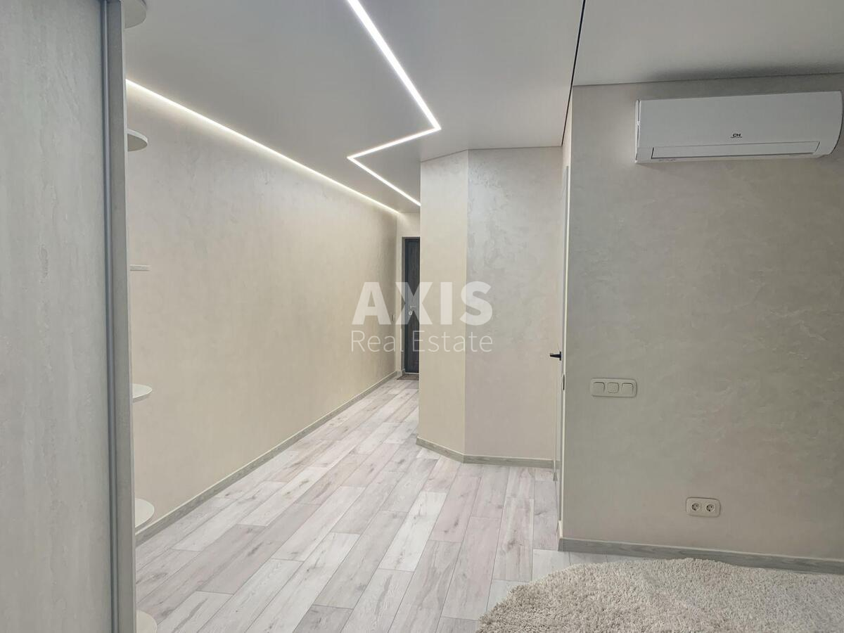 2к квартира ул. Михаила Максимовича 32618341