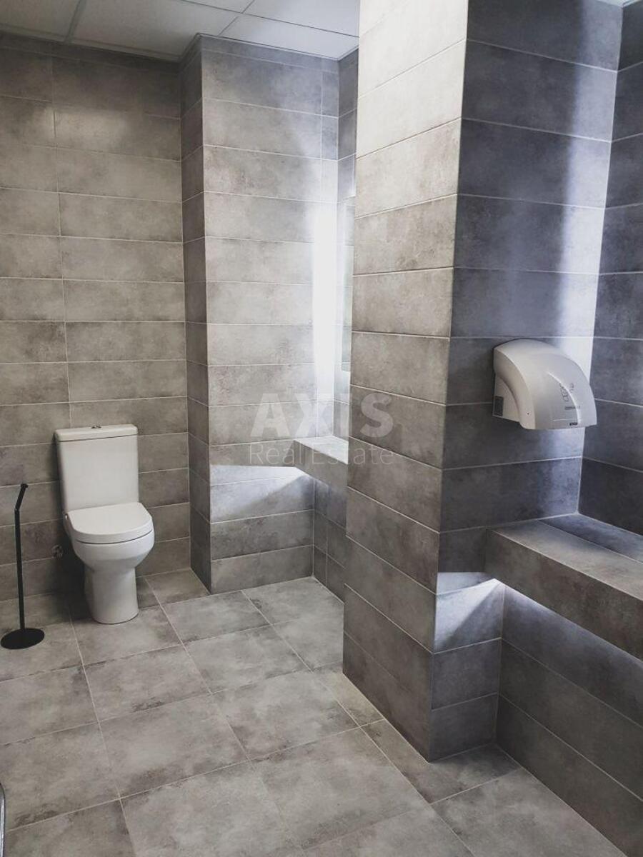 Office vul. Velyka Vasyl'kivs'ka 43, 98m29