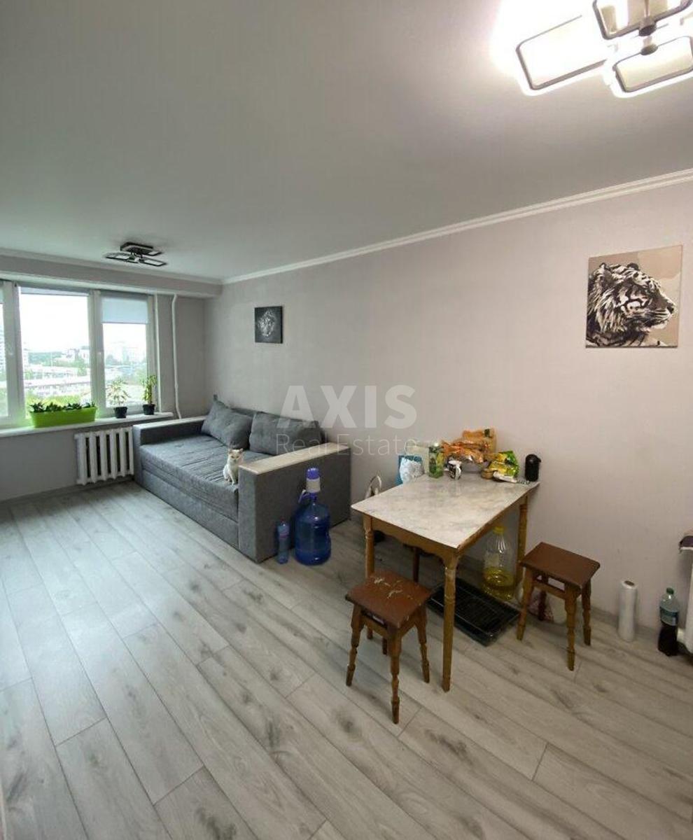 2k apartment vul. Myropil's'ka 15Б4
