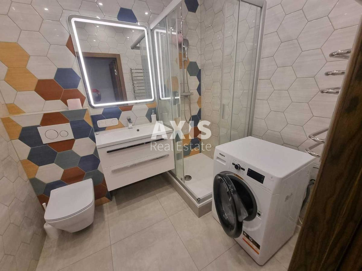 4k apartment pr-t Peremogy 67424418