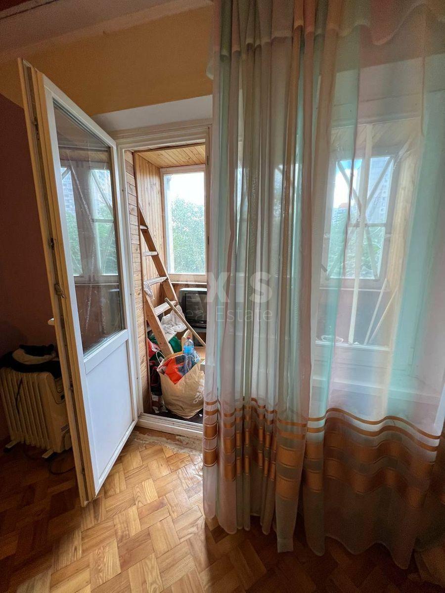 2к квартира ул. Руденко Ларисы 21А3