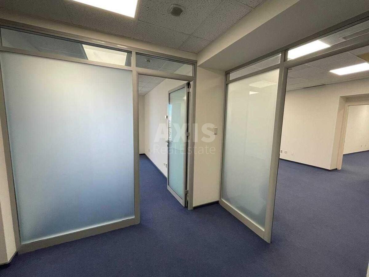 Office vul. Shovkovychna 42/44, 130m26