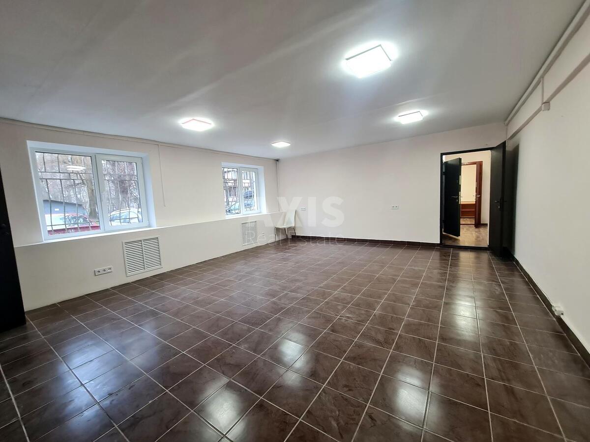 Office vul. Sosninyh Sim'i' 14А, 90m2639511
