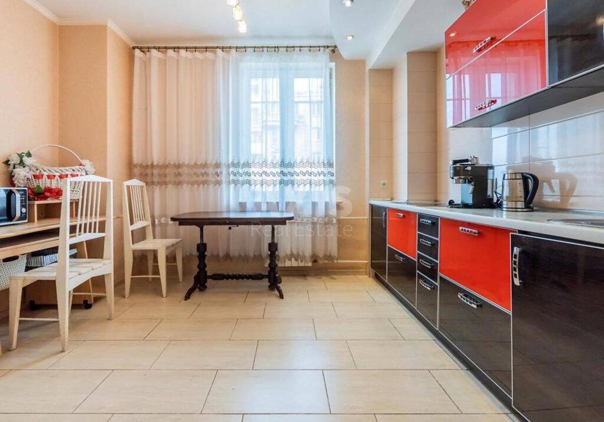 1k apartment vul. Makii'vs'ka 82