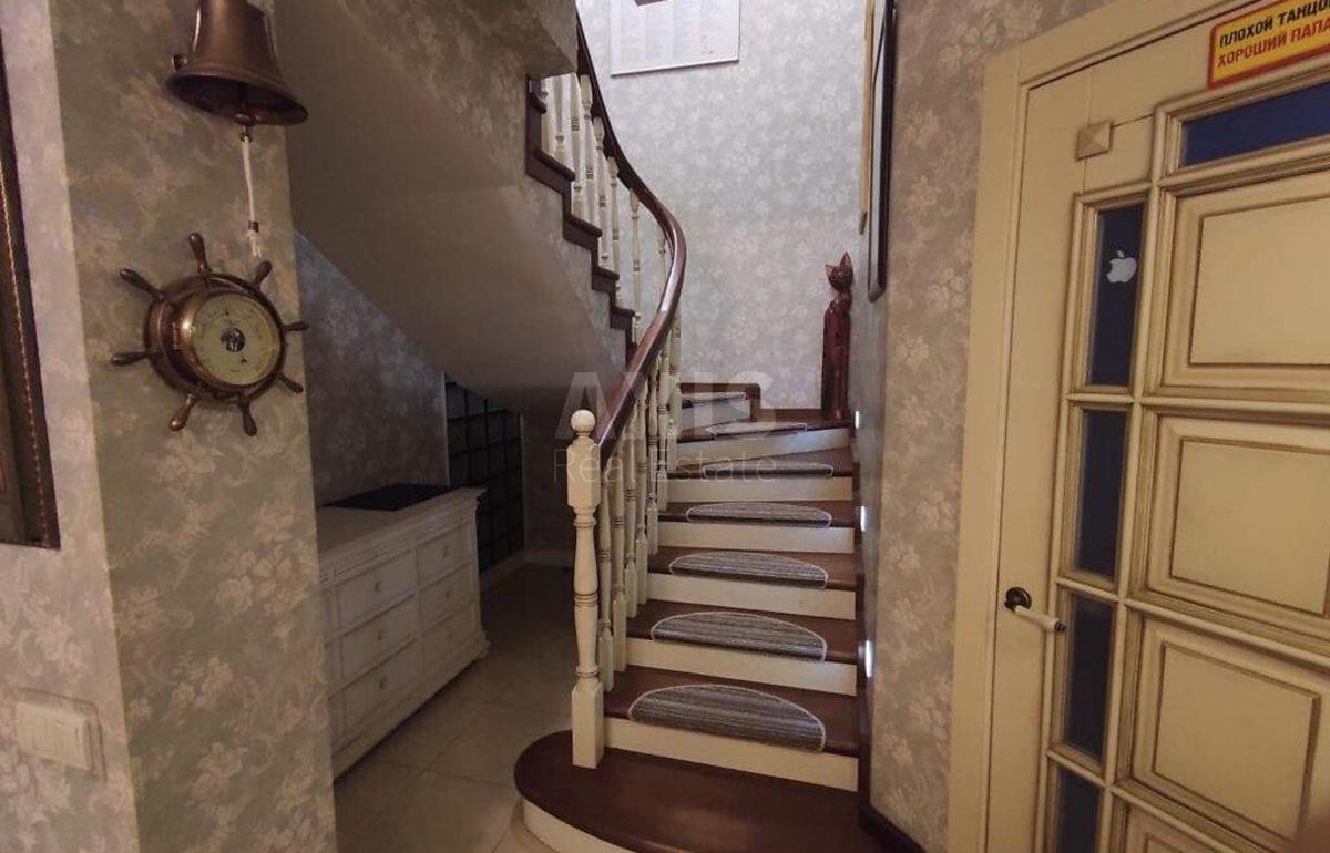 4k apartment vul. Osokors'ka 2А