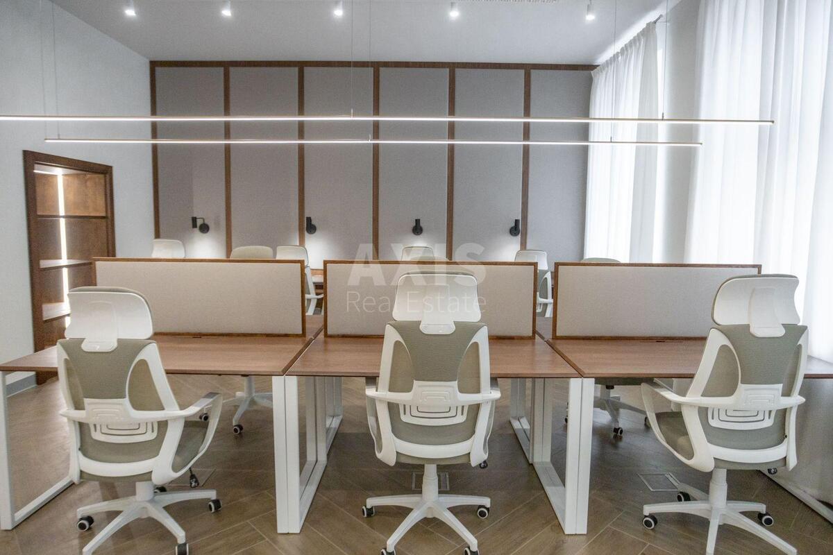 Office vul. Bul'varno-Kudrjavs'ka 51, 125m20